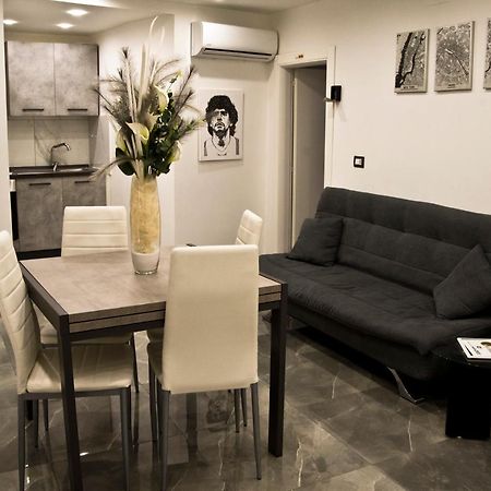 Suite Napoli Sotterranea Con Jacuzzi エクステリア 写真