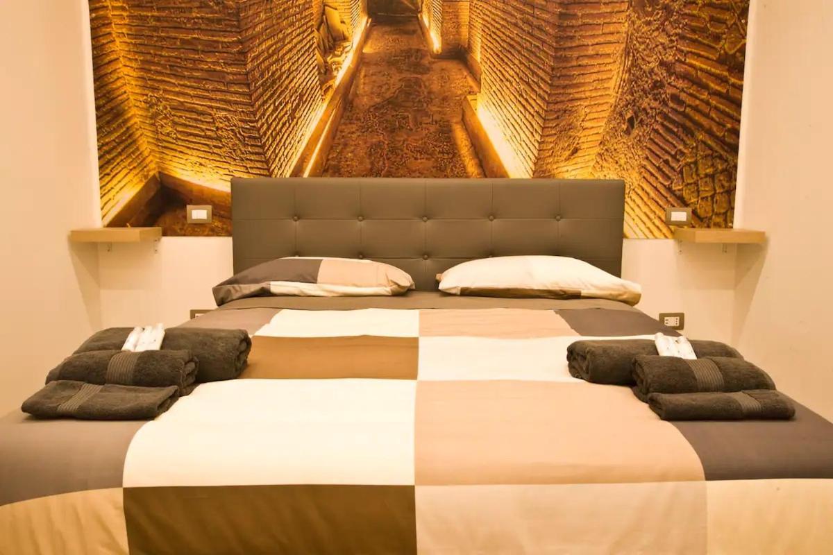 Suite Napoli Sotterranea Con Jacuzzi エクステリア 写真