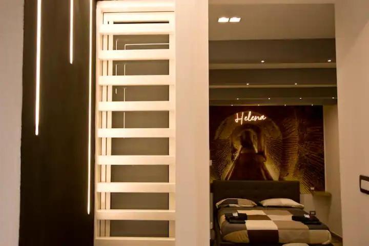 Suite Napoli Sotterranea Con Jacuzzi エクステリア 写真